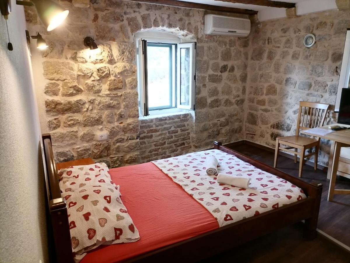 Apartments Dukic Kotor Habitación foto
